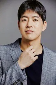 李尚允