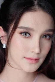 ปภาดา กลิ่นสุมาลย์