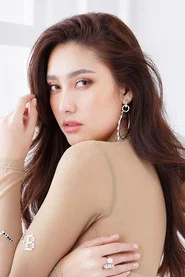 ฮาน่า ลีวิส
